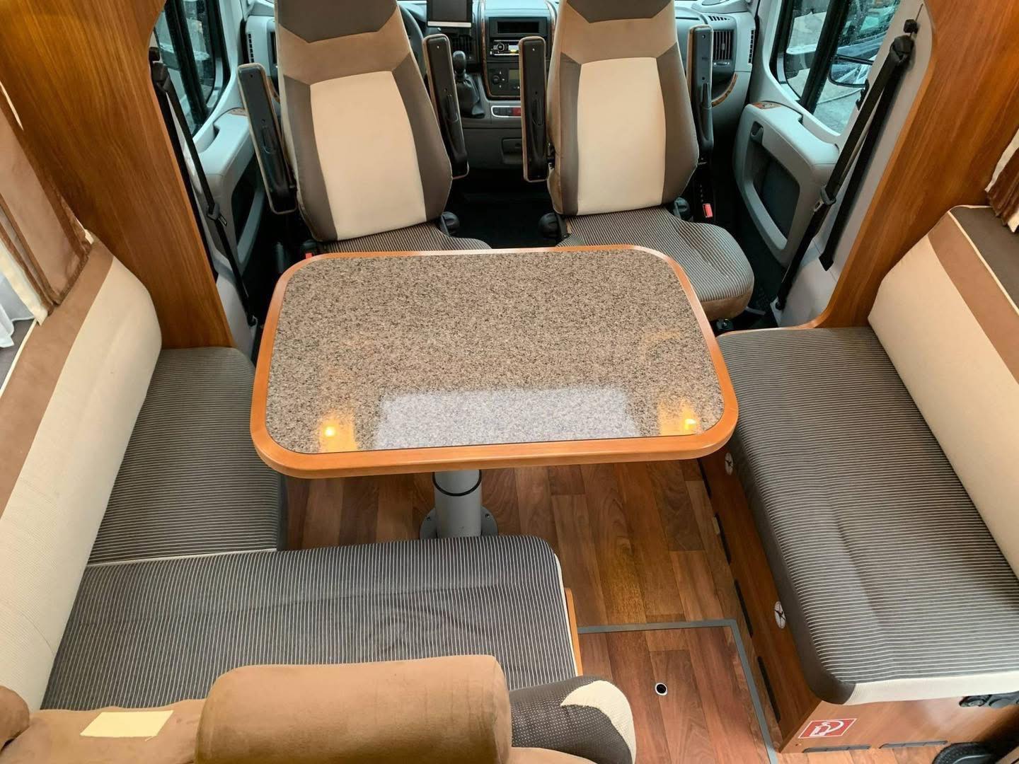 CAMPING CAR Dethleffs Esprit T 7090 ALDE