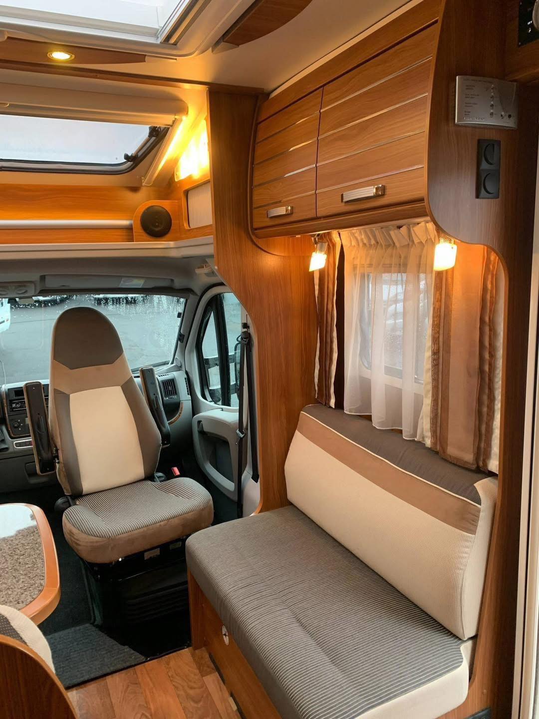 CAMPING CAR Dethleffs Esprit T 7090 ALDE