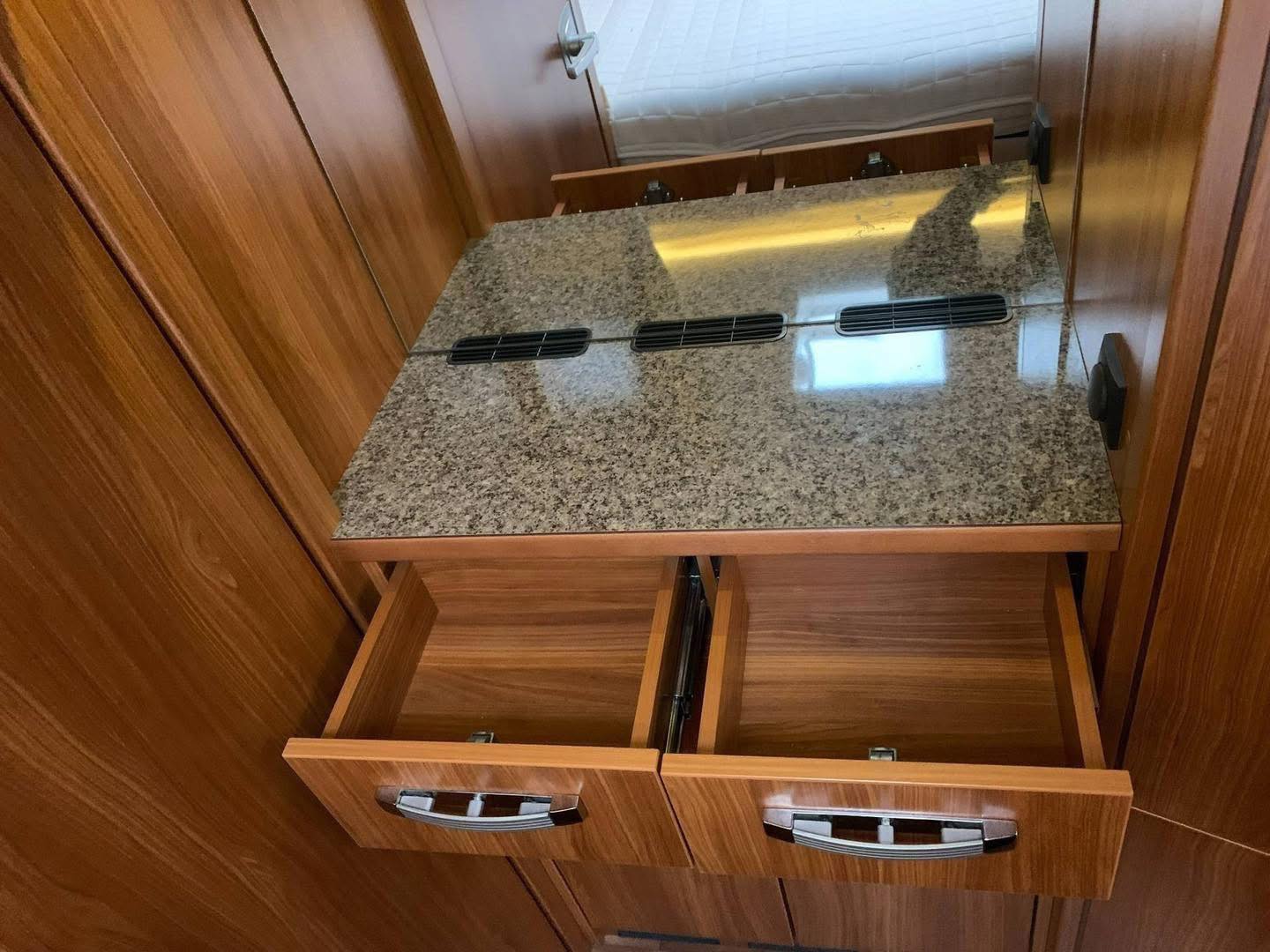 CAMPING CAR Dethleffs Esprit T 7090 ALDE