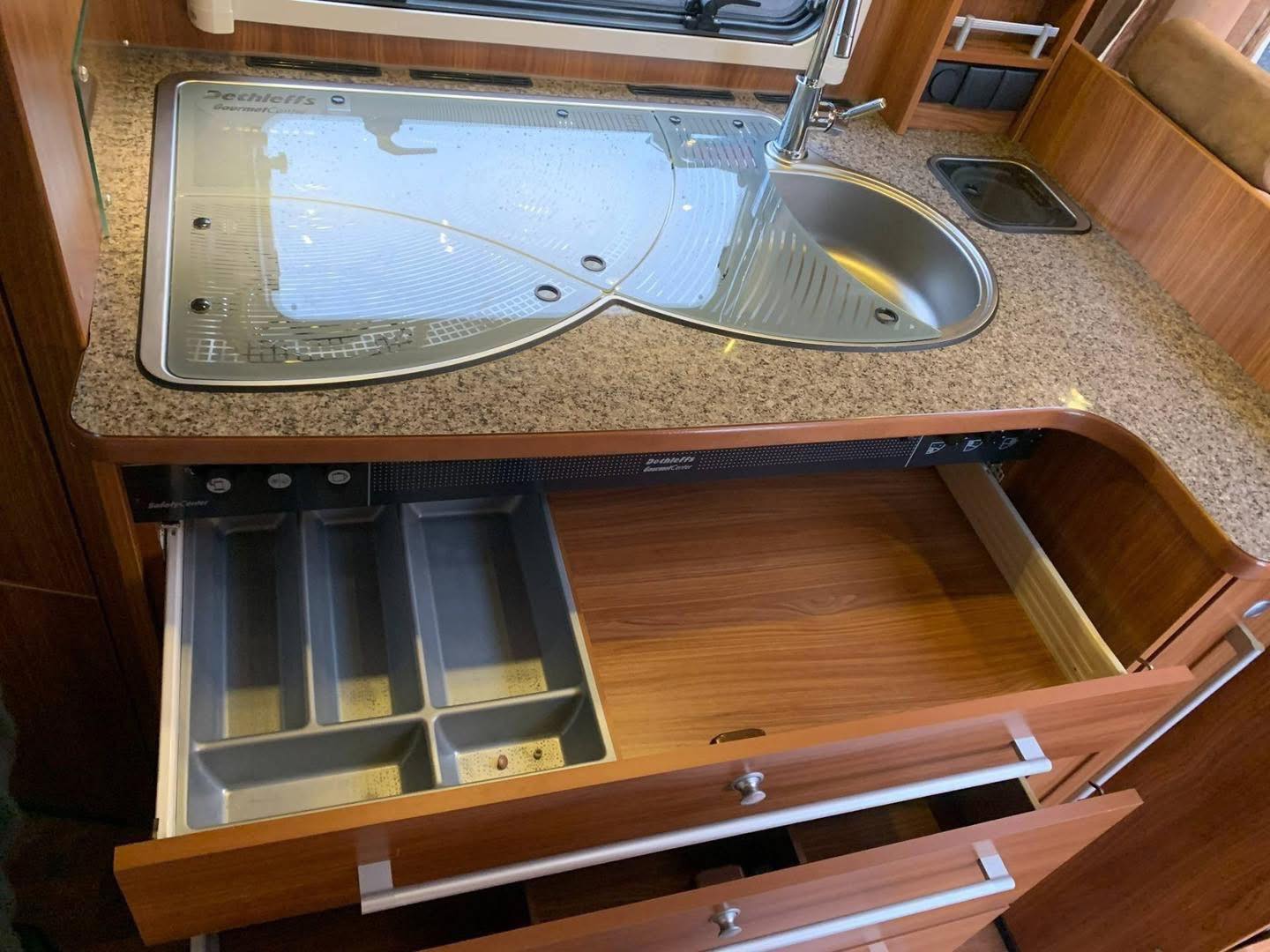 CAMPING CAR Dethleffs Esprit T 7090 ALDE