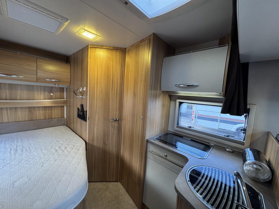 Camping car Challenger GENESIS 36