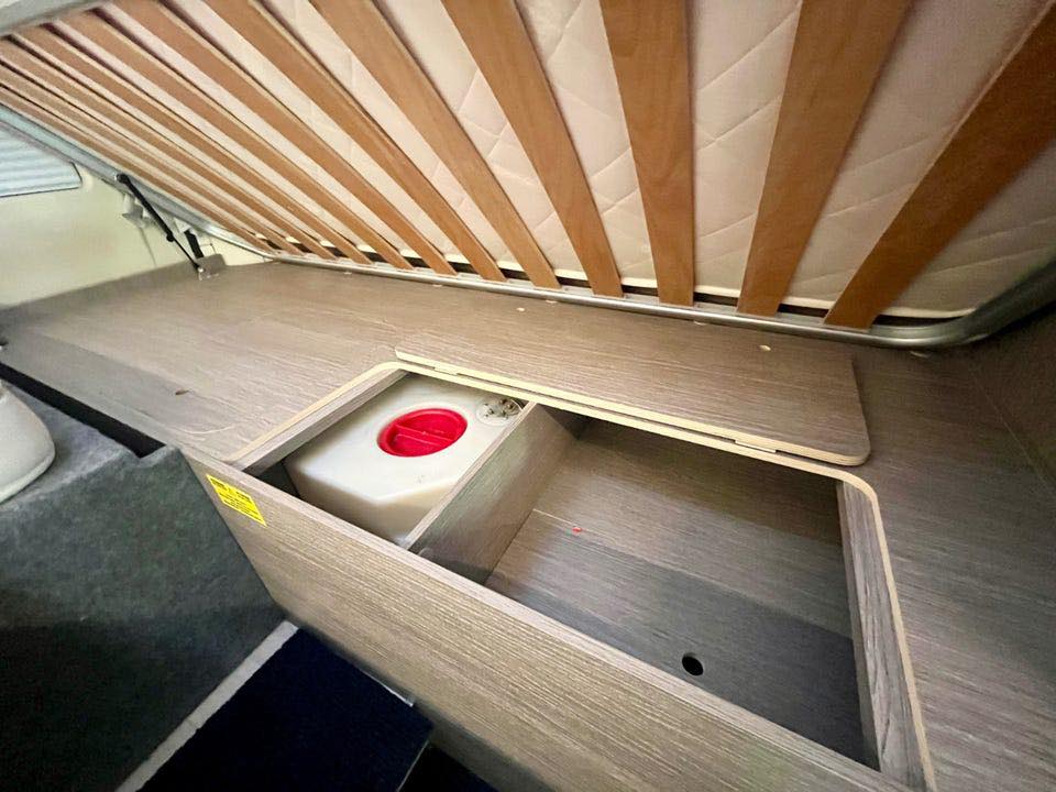 Van Aménagé Challenger VANY V217