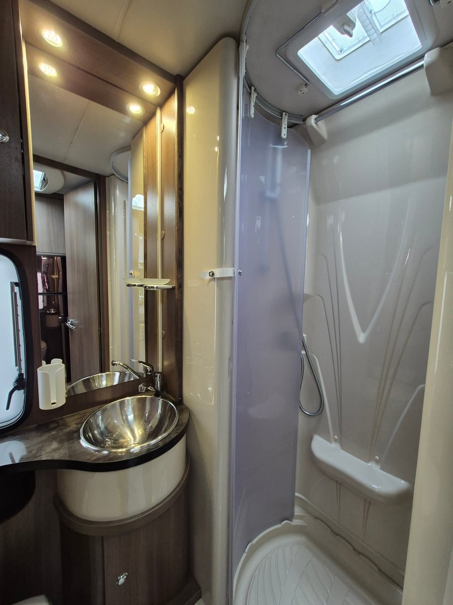 Camping car Chausson Titanium