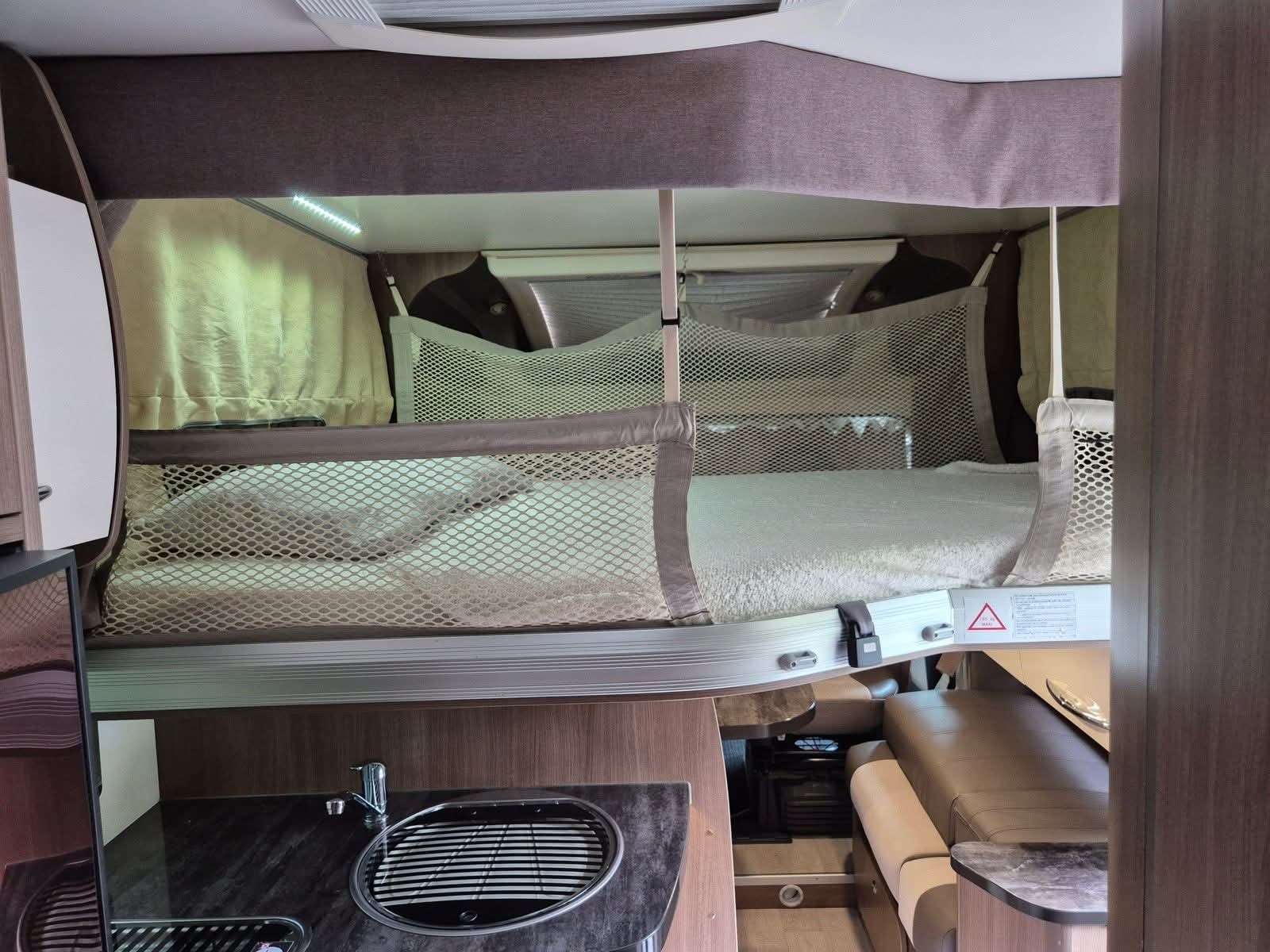Camping car Chausson Titanium