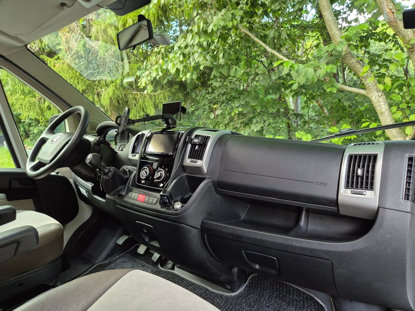 Camping car Chausson Titanium