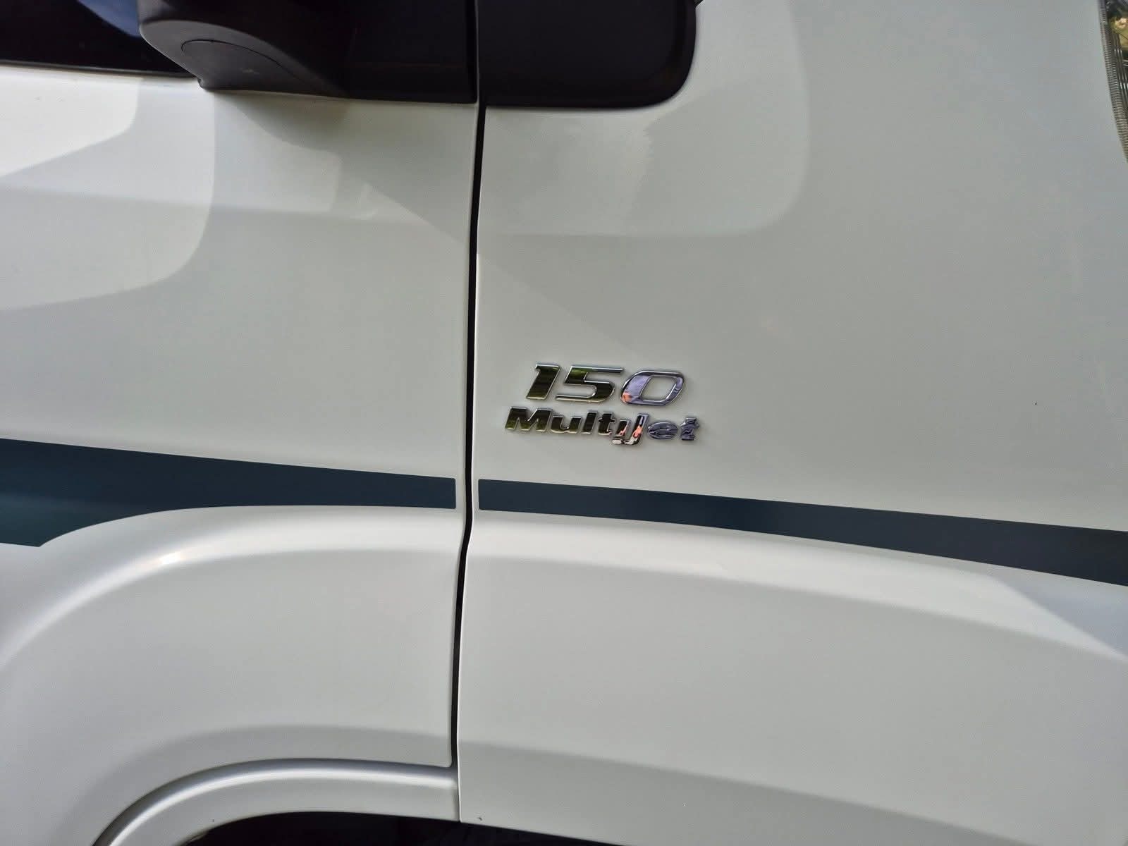 Camping car Chausson Titanium