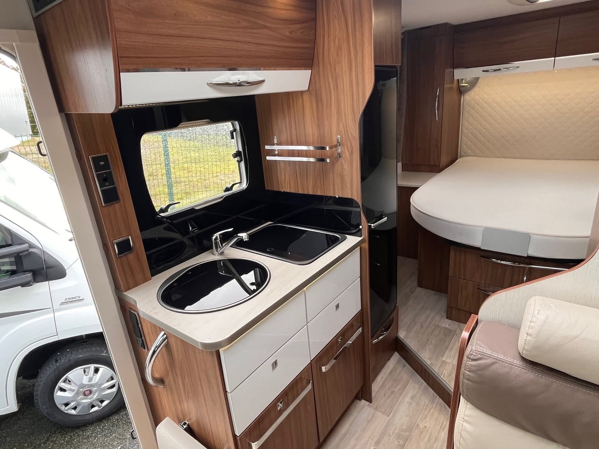 Camping car PILOTE G650 ESSENTIEL