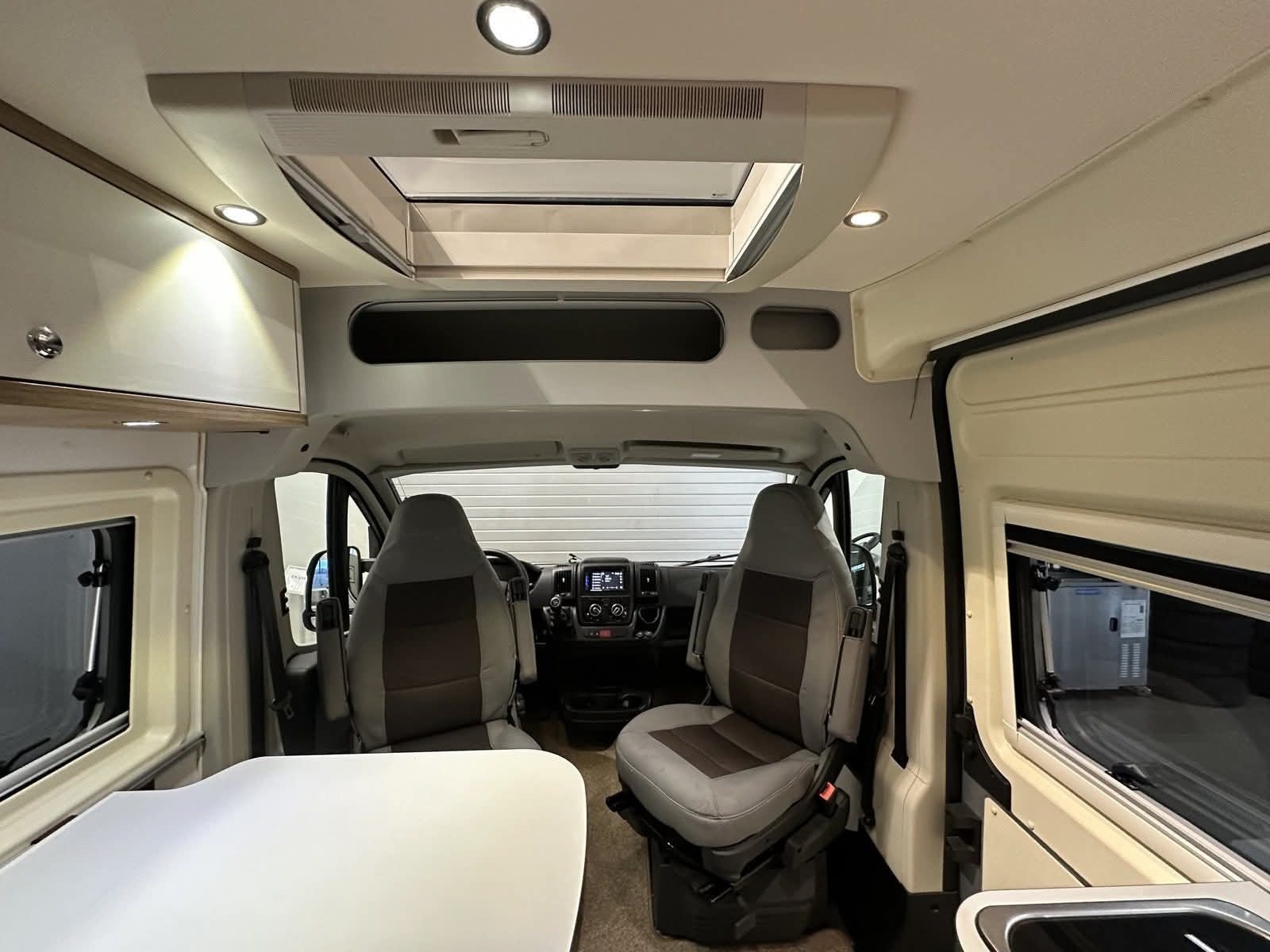 Van Aménagé Pilote Cross Hanroad 630