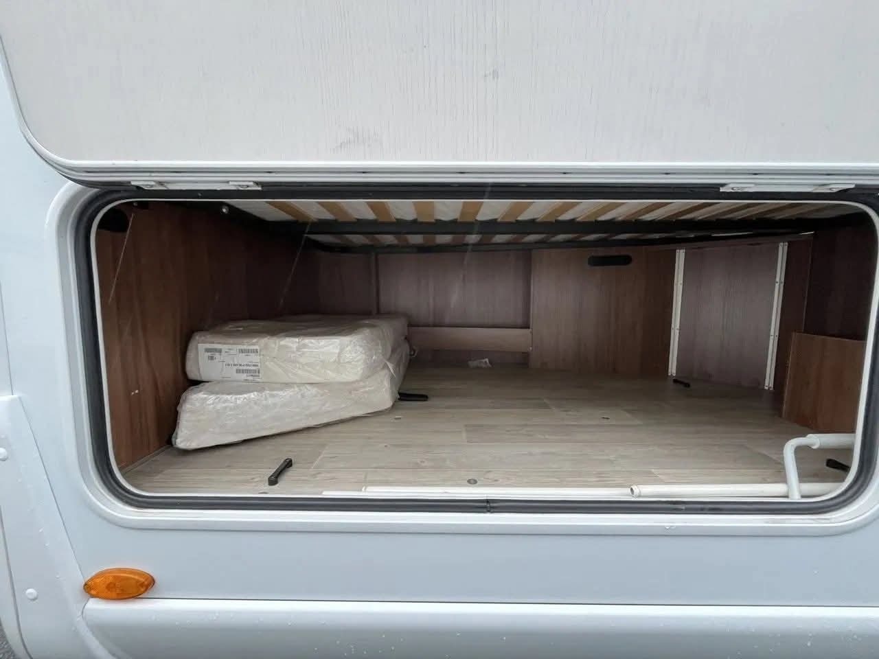 Camping car PILOTE P716 ESSENTIEL