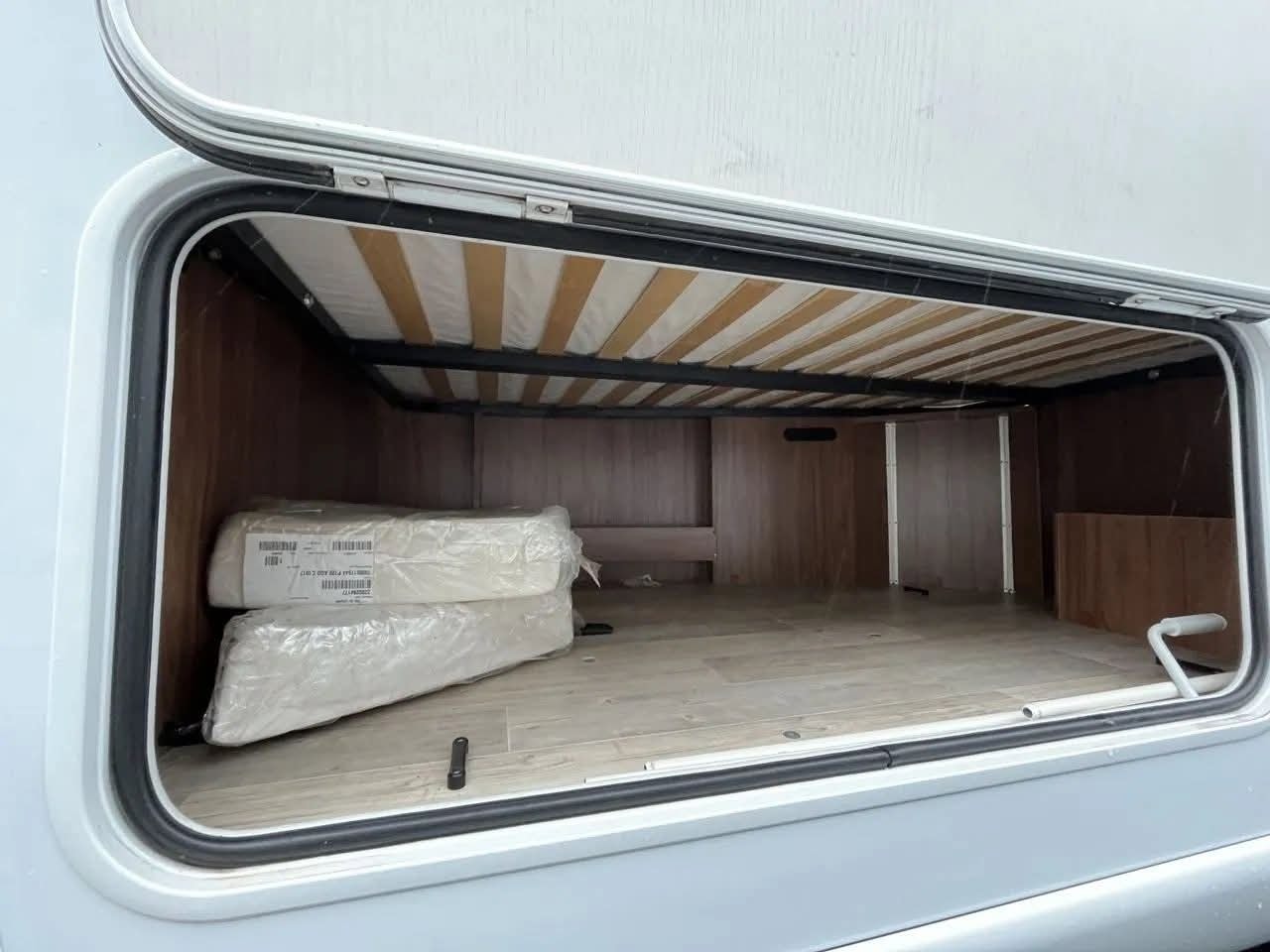 Camping car PILOTE P716 ESSENTIEL