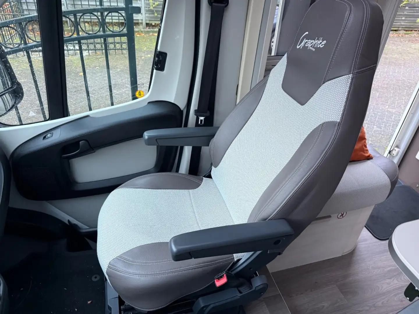 Camping car CHallenger Graphite 398 XLB