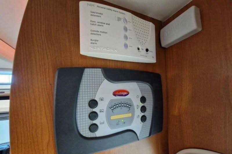 Camping Car Challenger Mageo 118