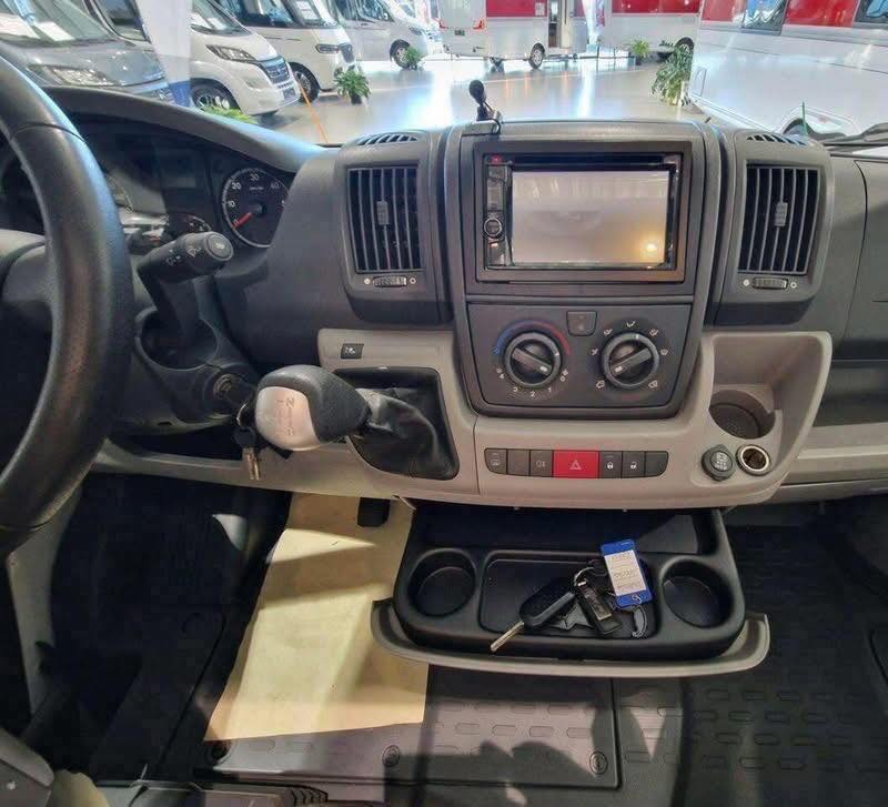 Camping Car Challenger Mageo 118