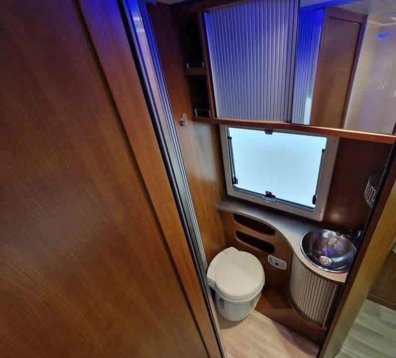 Camping Car Challenger Mageo 118