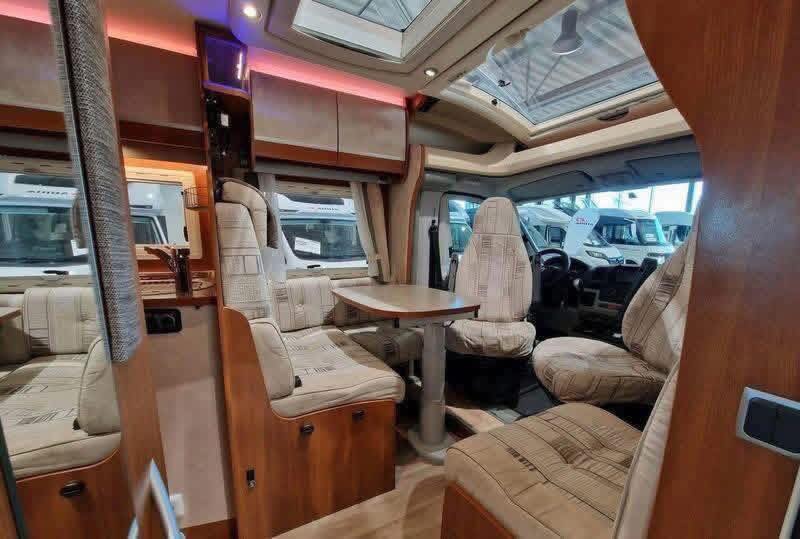 Camping Car Challenger Mageo 118