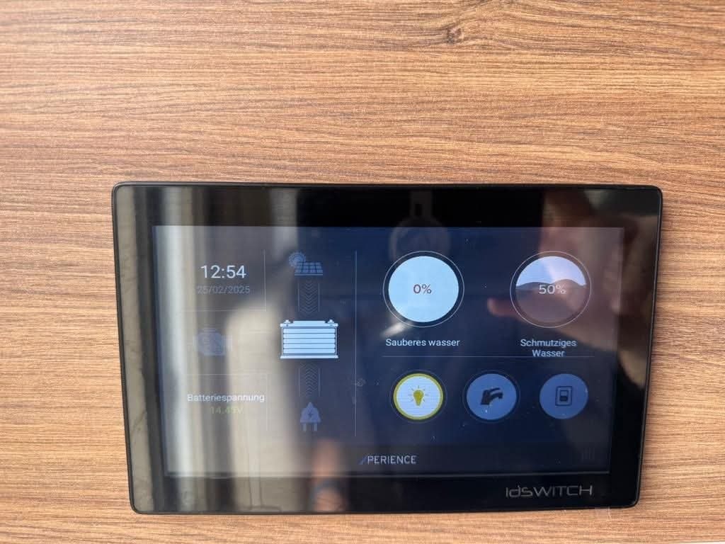 Camping Car Pilote P 696 D Expression