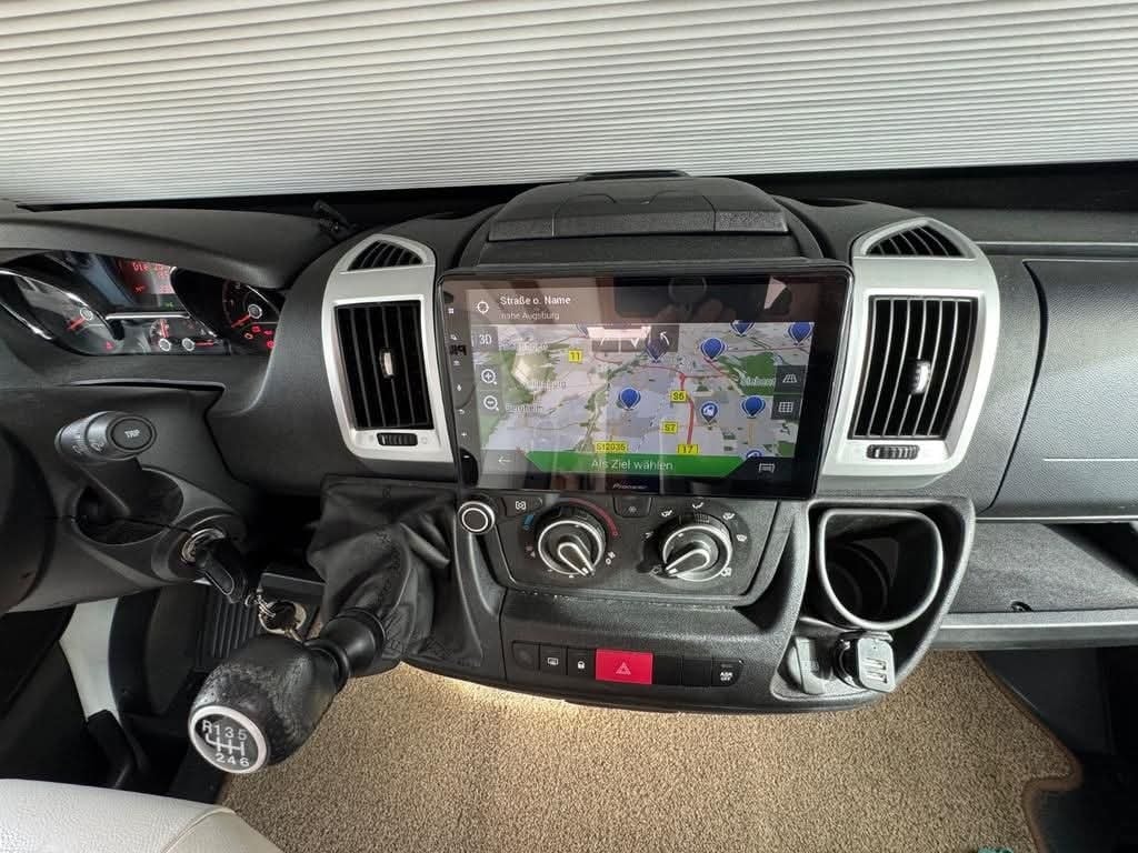 Camping Car Pilote P 696 D Expression