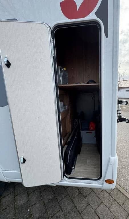 Camping Car Pilote P 696 D Expression