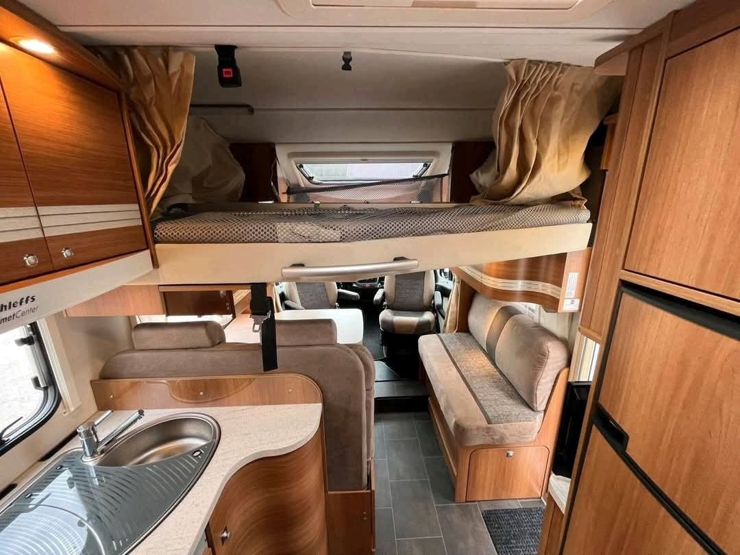 Camping car Dethleffs Magic Edition T 7151