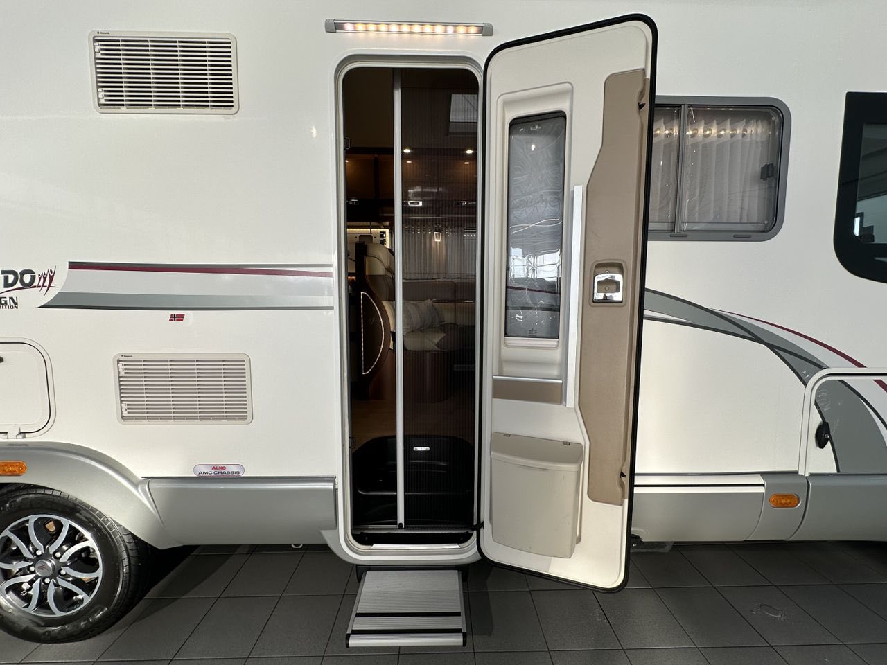 Camping Car Rapido 10000 DFH