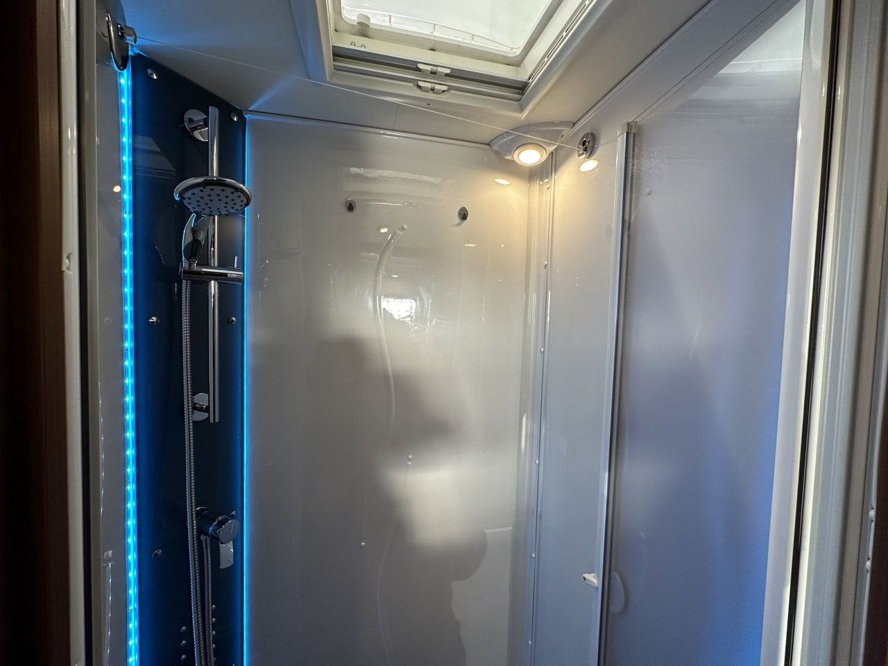 Camping Car Rapido 10000 DFH