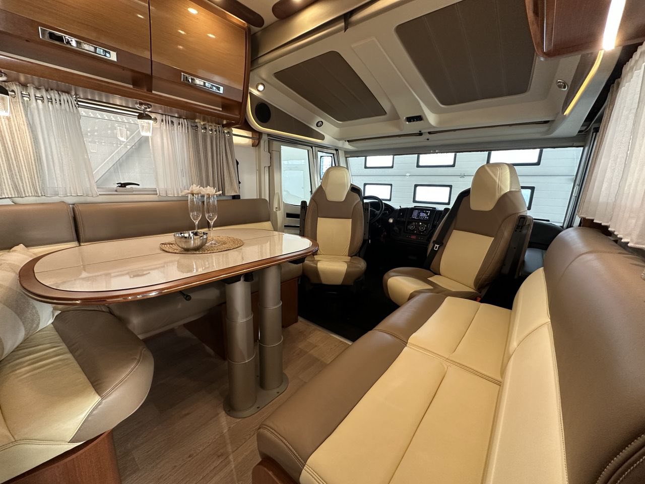 Camping Car Rapido 10000 DFH