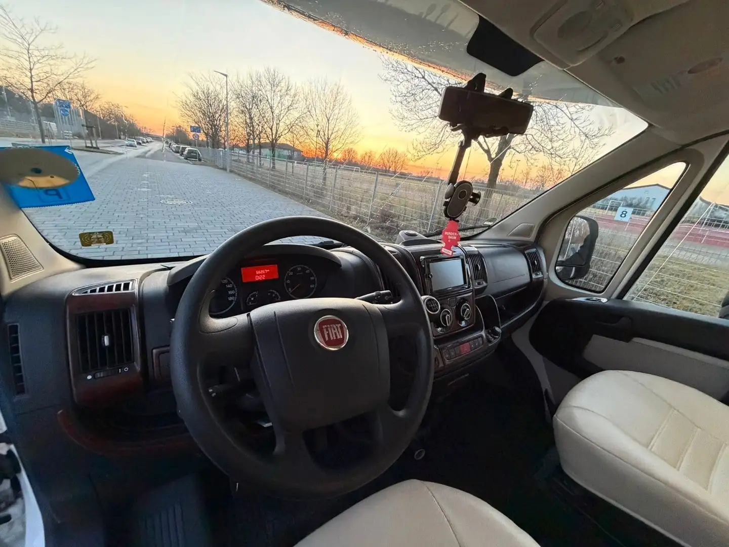 Camping car PLA Plasy Life 471