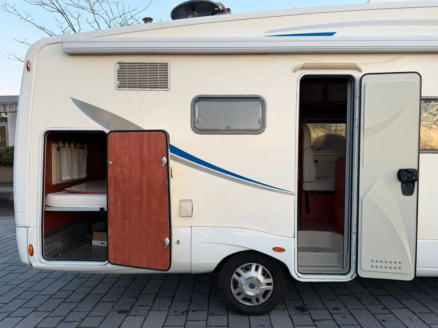 Camping car PLA Plasy Life 471