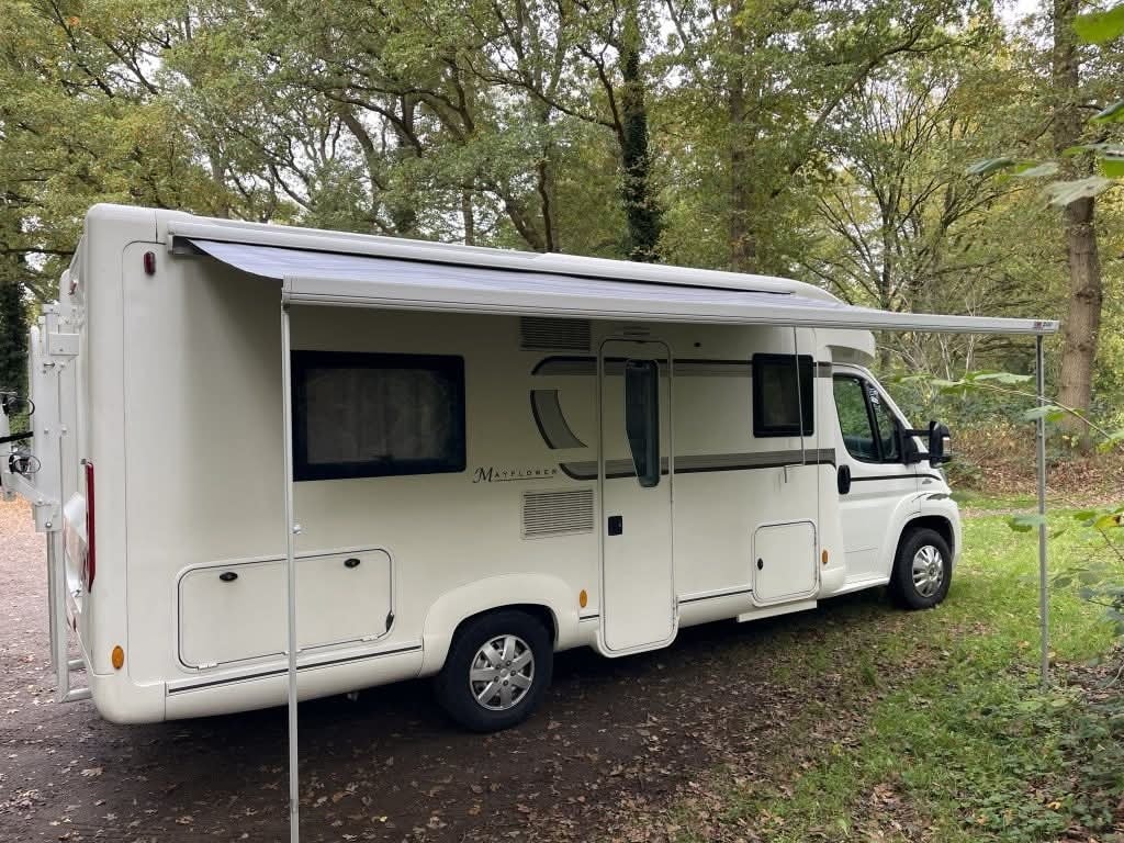 Camping car Fleurette Florium Fleur de Mai 70 LD