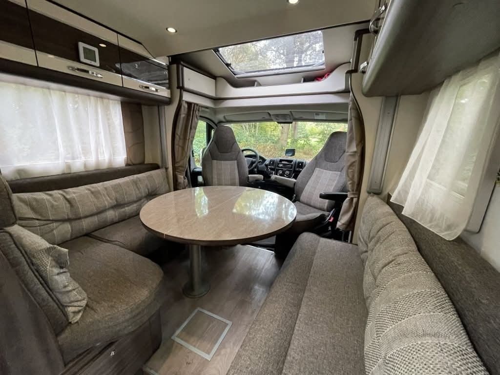 Camping car Fleurette Florium Fleur de Mai 70 LD