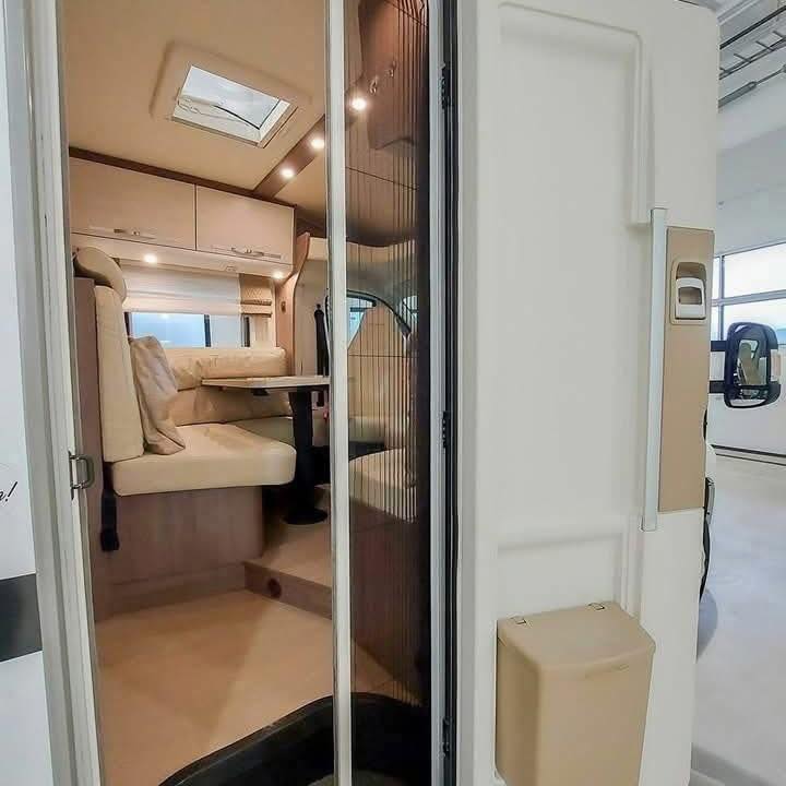 Camping car Bürstner Lians Time T 740