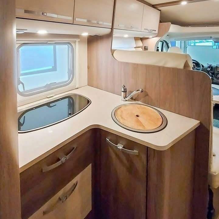 Camping car Bürstner Lians Time T 740