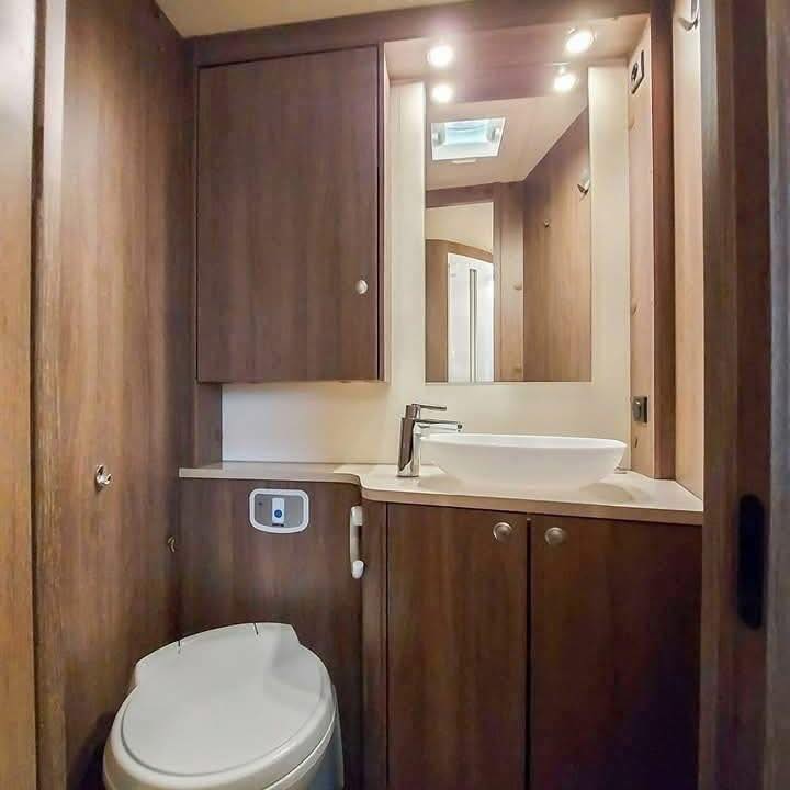 Camping car Bürstner Lians Time T 740