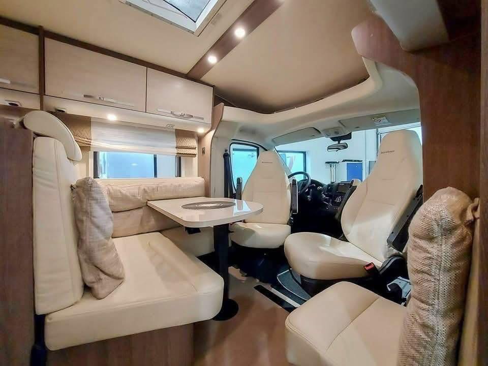 Camping car Bürstner Lians Time T 740