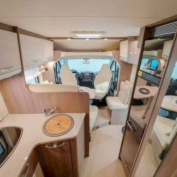 Camping car Bürstner Lians Time T 740