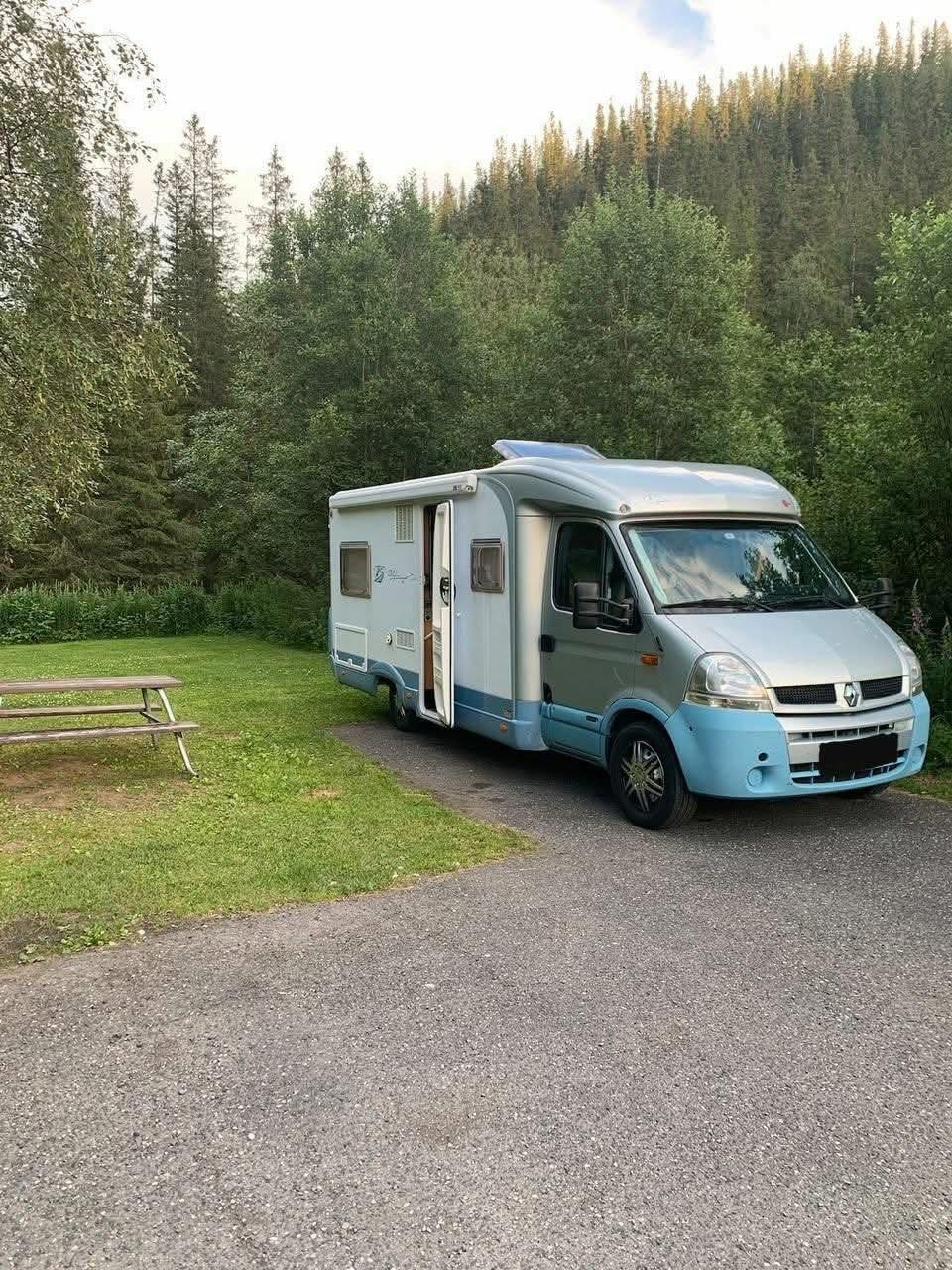 Camping car Bürstner Delfin 680